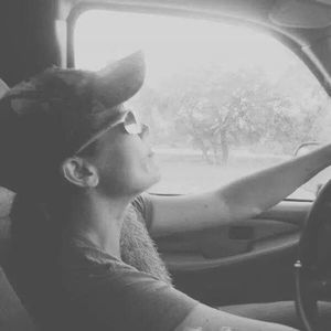 Meet your Posher, Devonia